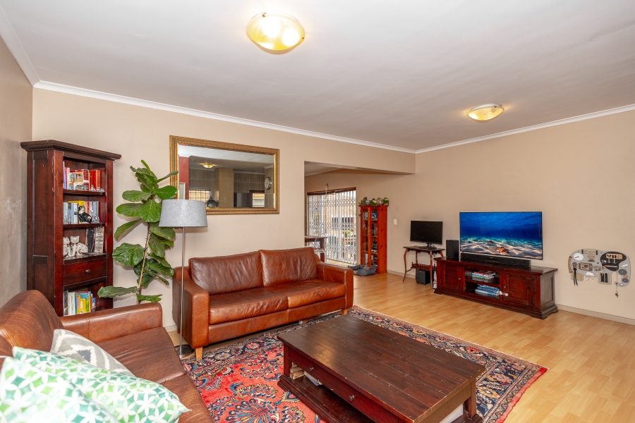3 Bedroom Property for Sale in Protea Heights Western Cape
